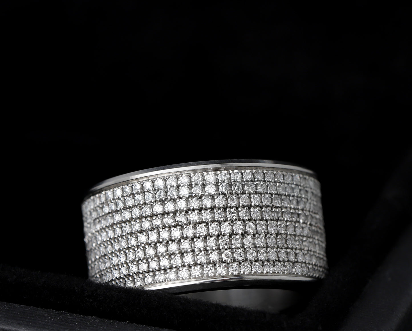 Small Fassung besetzt (0.9mm Diamanten)