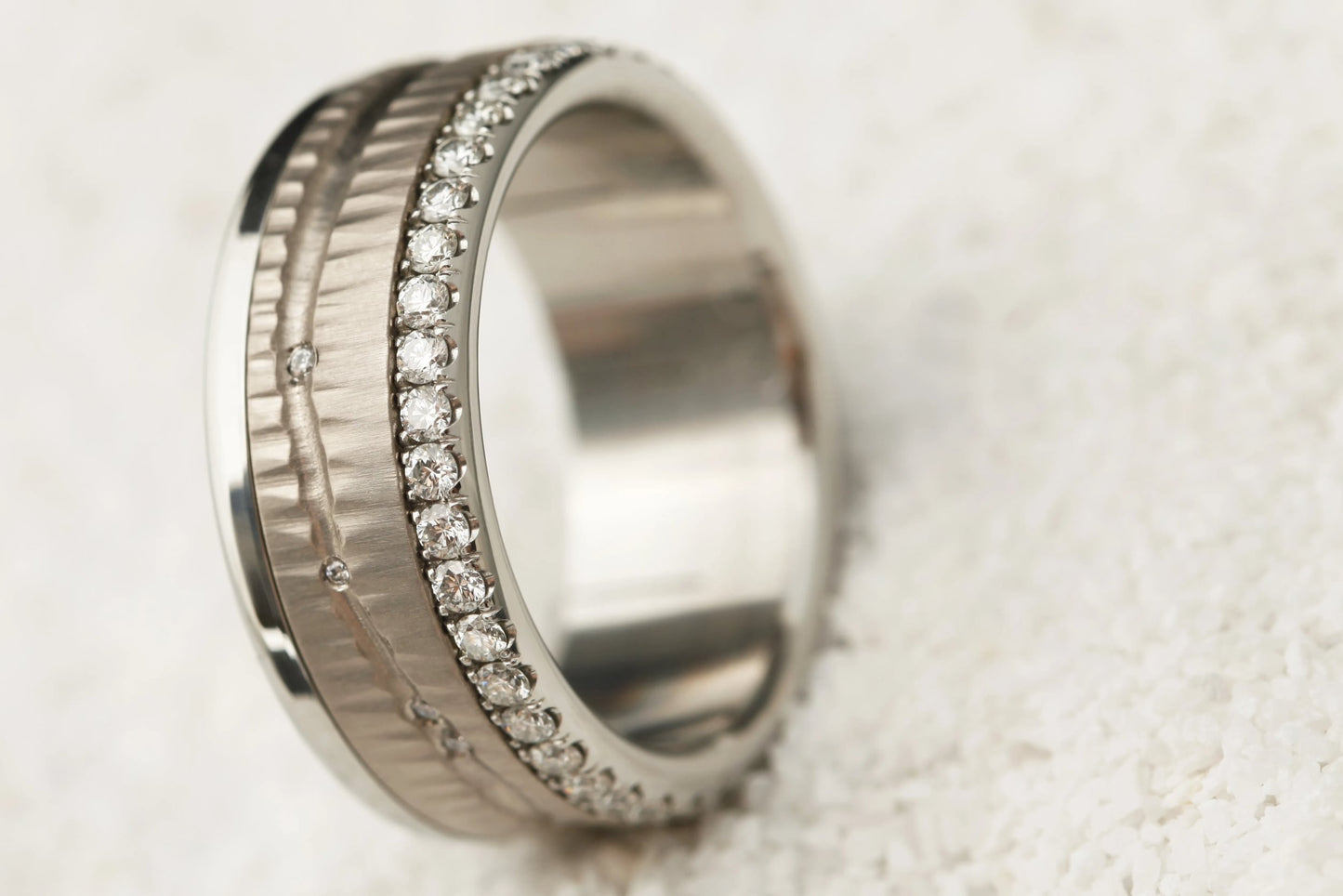 Extra Small Fassung mit 1.6mm Diamanten besetzt - vollständig, zur hälfte oder 1/3