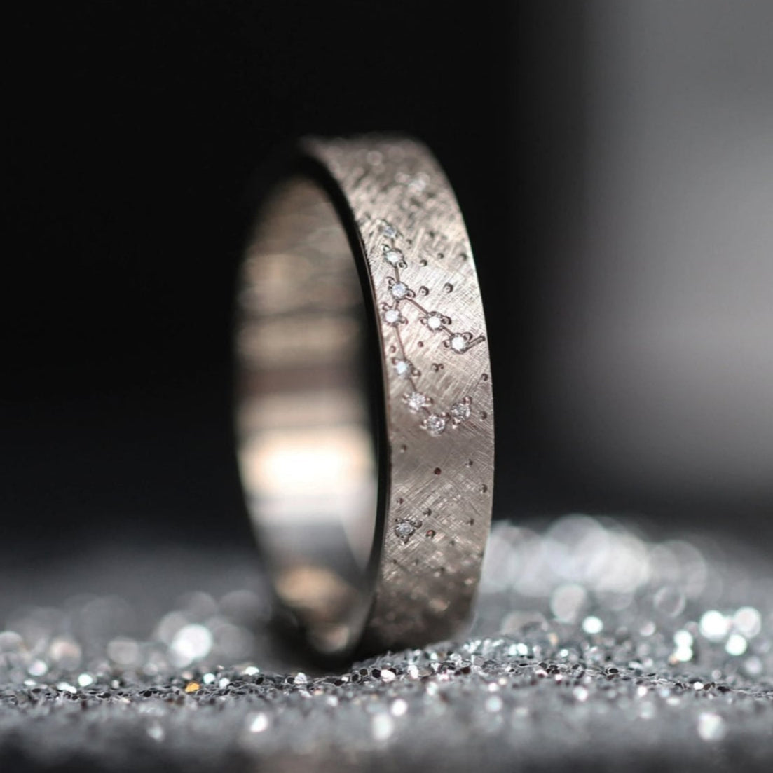 2/3 Addon aus gebürstetem besetztem Graugold "Perseus"