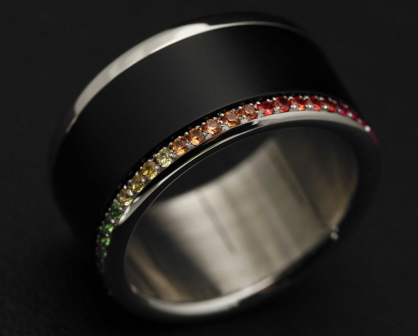 Small Fassung aus Edelstahl "Regenbogen" vollständig mit 1,3mm Saphiren besetzt