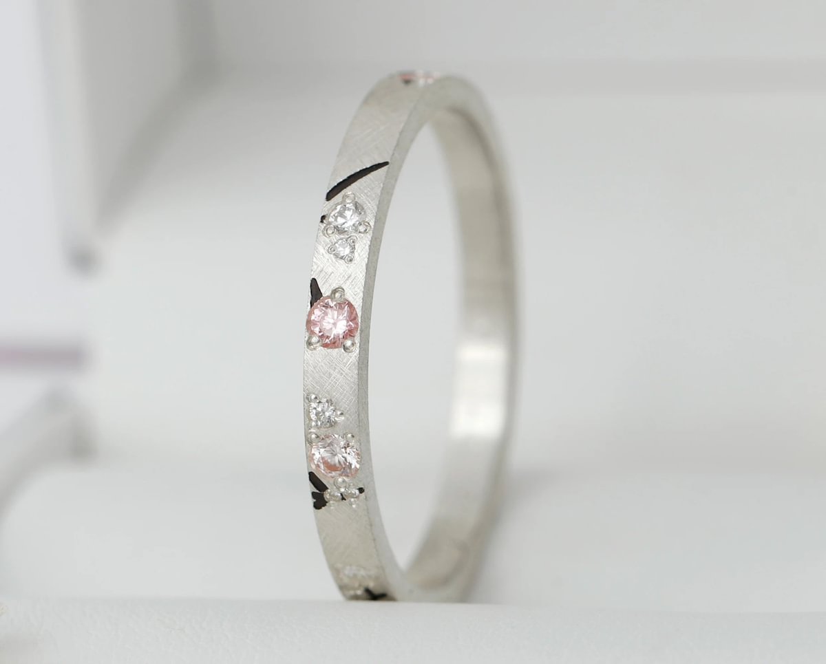 Innenring aus Silber (Medium Addon) Hanami 03 mit Diamanten und "Pur" rosa Diamanten für mood Luxus-Ring