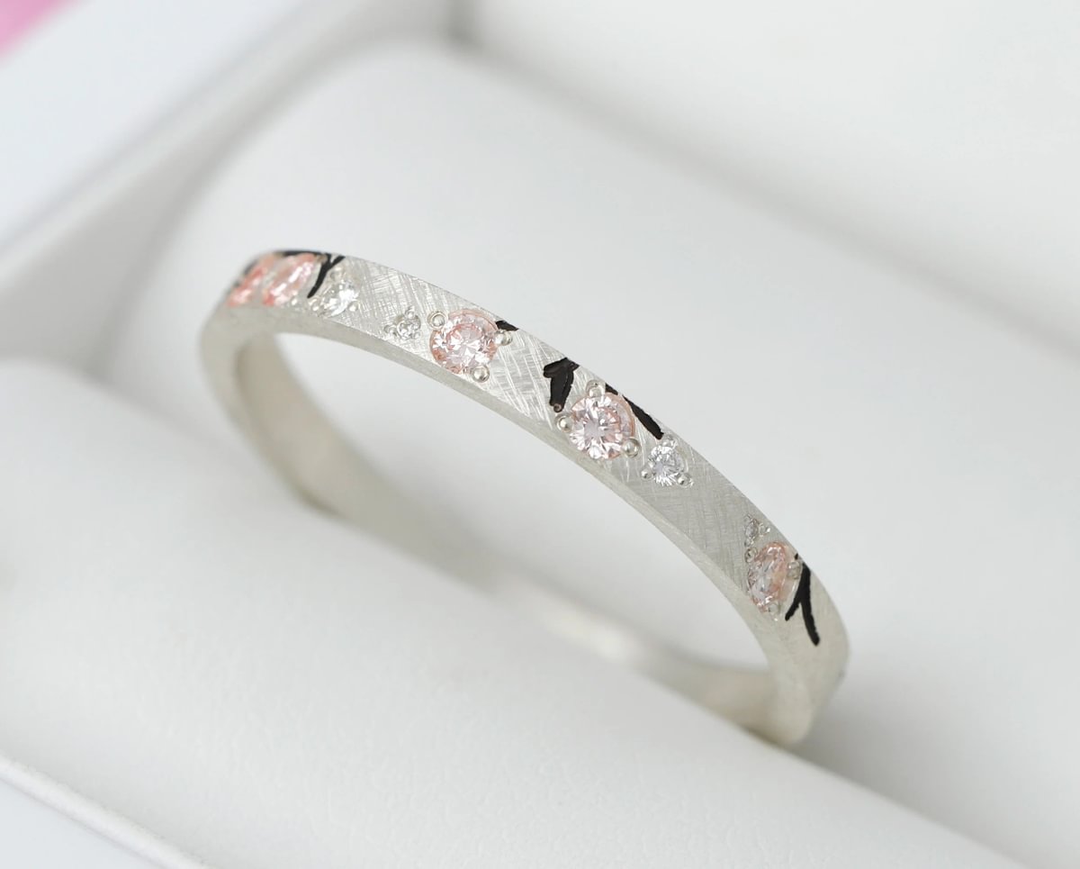 Innenring aus Silber (Medium Addon) Hanami 01 mit Diamanten und "Pur" rosa Diamanten für mood Luxus-Ring
