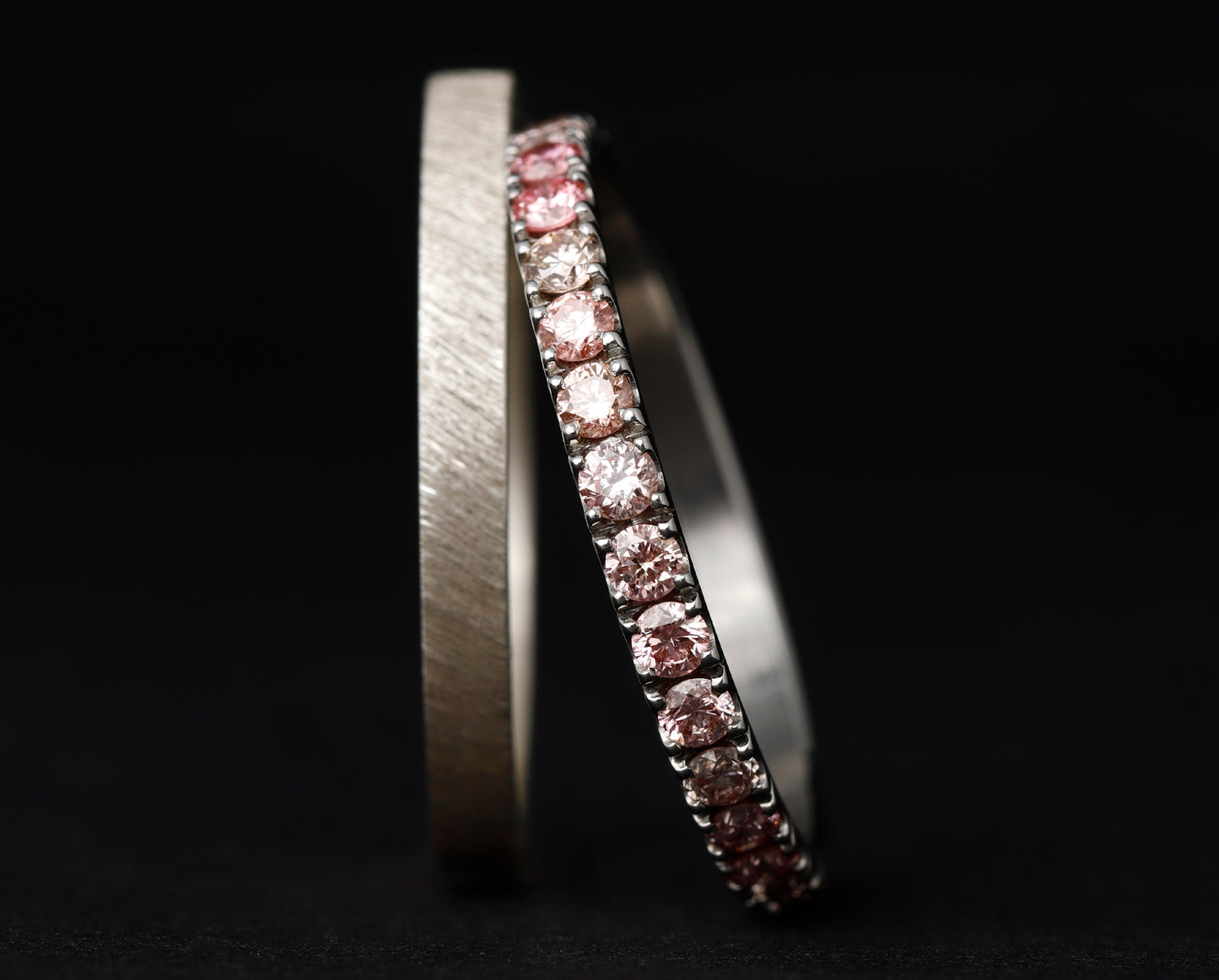 Medium Addon aus Edelstahl mit Zermatter rosa „Pur“ Diamanten vollständig besetzt