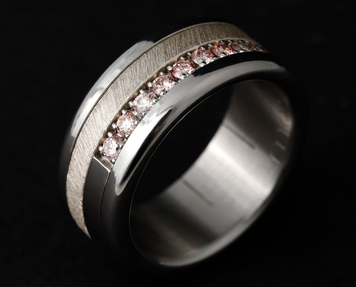 Medium Addon aus Edelstahl mit Zermatter rosa „Pur“ Diamanten zur Hälfte besetzt