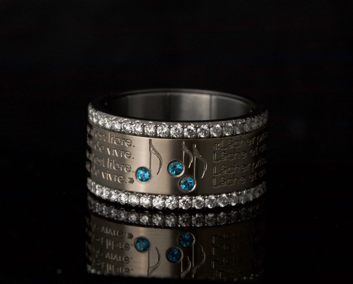 Small Fassung mit 1,6mm Diamanten auf einer Seite vollständig besetzt