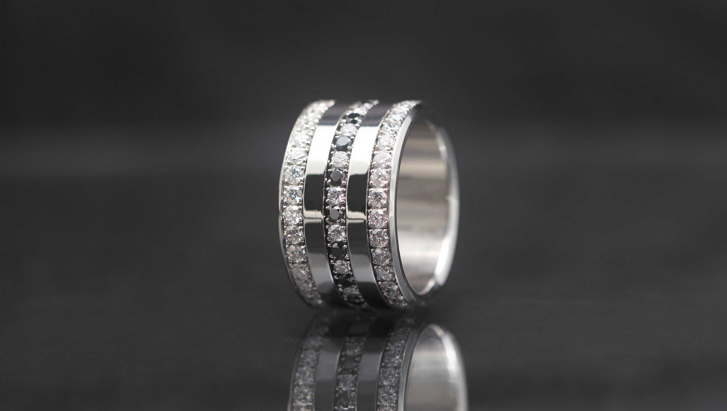Medium Addon aus Stahl mit Diamanten und schwarzen 1,9mm Diamanten vollständig besetzt