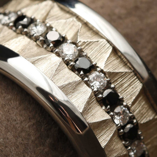 Medium Addon aus Stahl mit Diamanten und schwarzen 1,9mm Diamanten vollständig besetzt